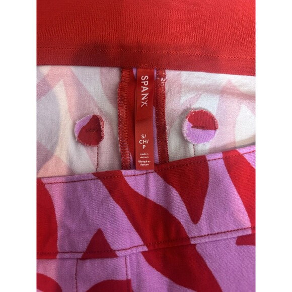 SPANX Polished On the Go Print 5" Shorts in True Red Zebra Stripe Sz Small - Picture 5 of 8